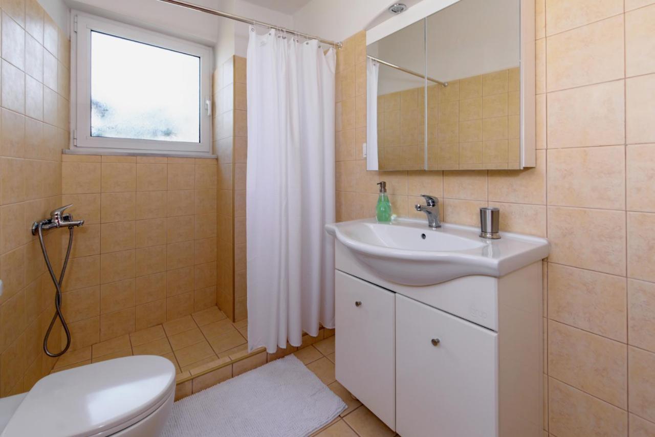 Apartament Voula's Place *
